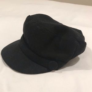 Urban outfitters black fiddler cap
